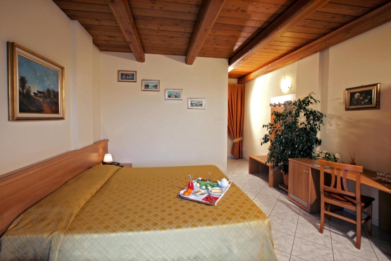 Hotel Tenuta Canta Volvera 外观 照片